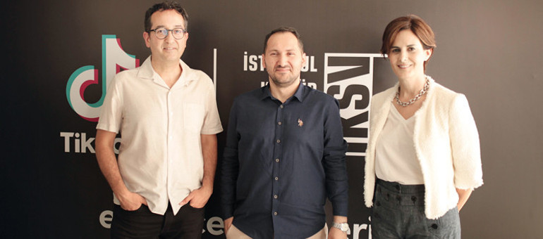 Bir zamanlar fakir ama  gururlu bir platform vardı