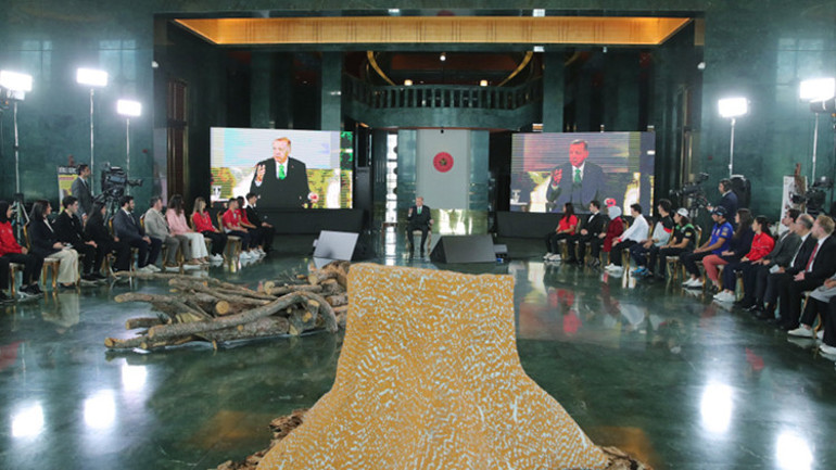Son dakika: Dünya Tütünsüz Günü programı... Cumhurbaşkanı Erdoğanın gençlik buluşmasına damga vuran sözler