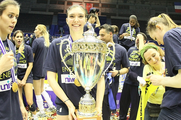 Son Dakika: Fenerbahçe Opette Naz Aydemir Akyol’la yollar ayrıldı Yeni durağı...