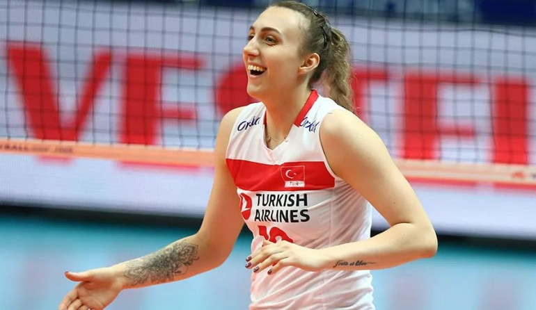 Brezilya Ligi MVPsi Macris Carneiro ve Meryem Boz Fenerbahçe Opette İki transfer daha...