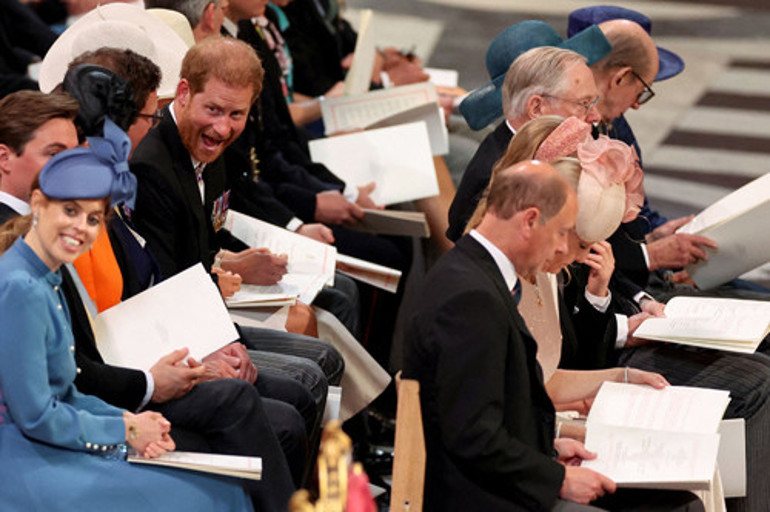 Harry ile Meghan iki yıl sonra ilk kez: Gittikleri gibi döndüler