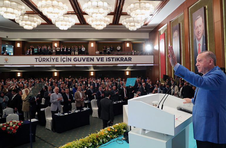 AK Parti Kızılcahamam Kampı... Cumhurbaşkanı Erdoğandan çiftçi ve memurlara iki ayrı müjde