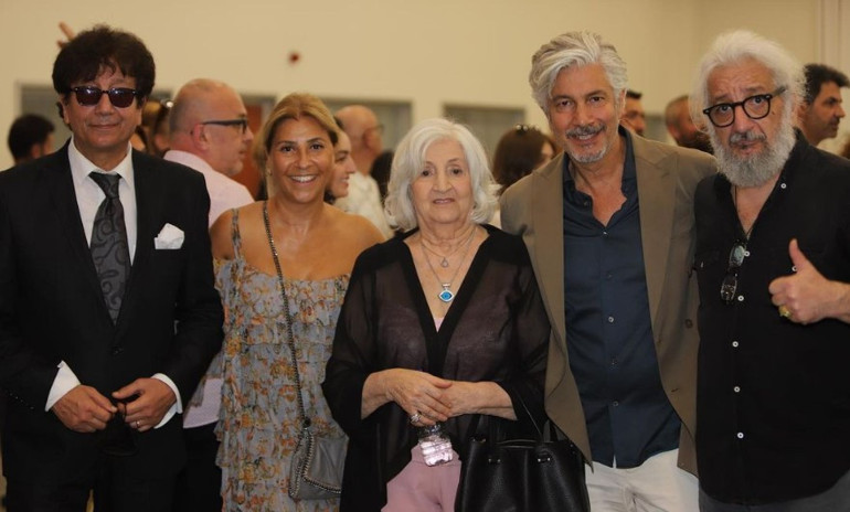 Hayatımızda yıl dönümümüzü unutturacak biri var