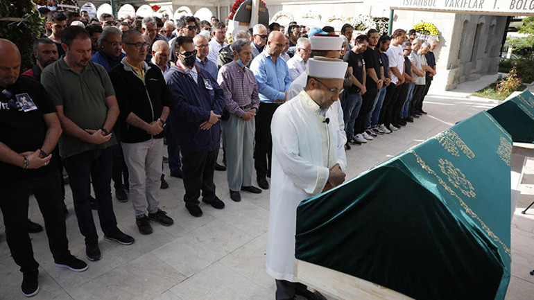 Karikatür dünyasının unutulmaz ismi, Hürriyet çizeri Latif Demirci son yolculuğuna uğurlandı