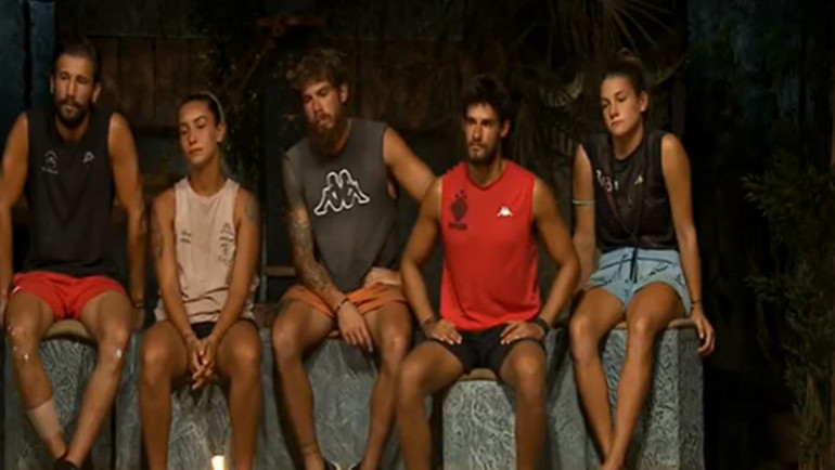 SURVİVORDA KİM ELENDİ, SURVİVORDAN KİM GİTTİ Evrim, Anıl, Nisa ve Hikmetin SMS oyları belli oldu İşte dün gece Survivora veda eden isim