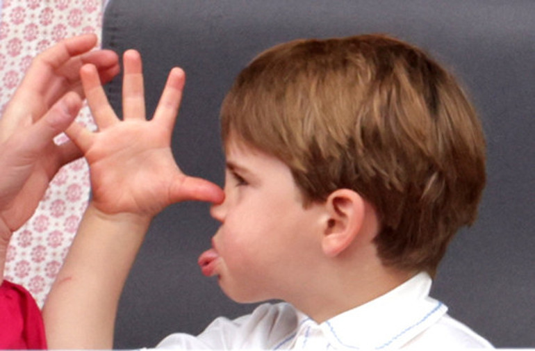 Louis, dört güne damgasını vurdu: Sarayda büyüyen bir çocuk bunu nereden öğrendi