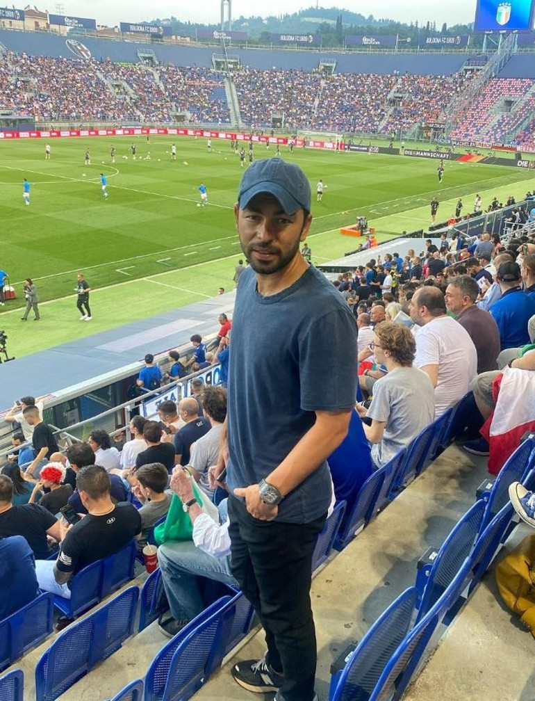Selçuk İnan Mancininin yanında İtalyayı takip etti Galatasaray iddiaları varken dikkat çeken mesaj...