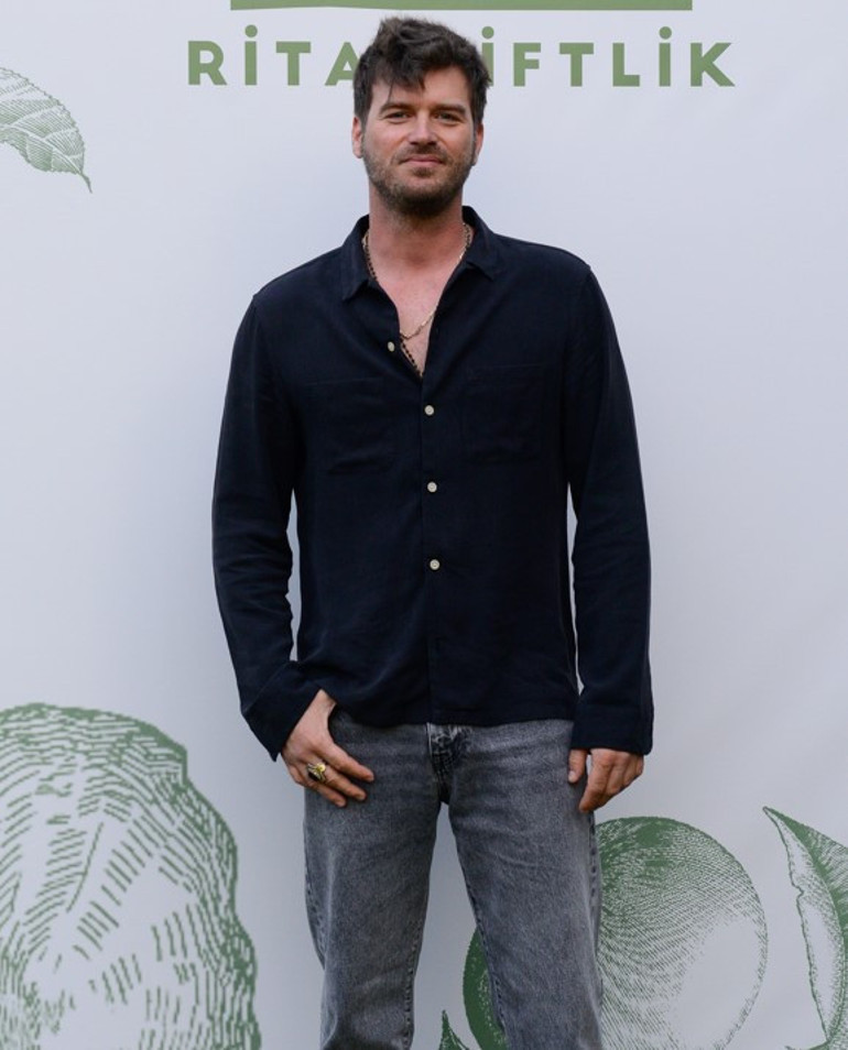 Tarladan tabağa Ünlü isim çiftlik kurdu...