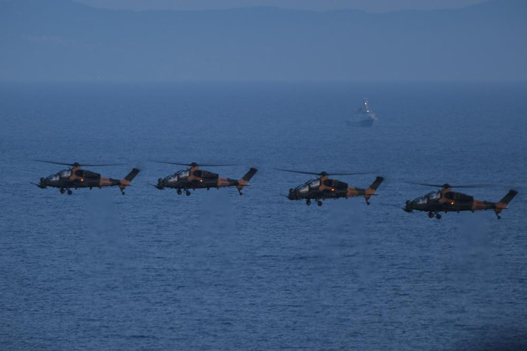 Son dakika... İzmirde nefes kesen Efes-2022 Tatbikatı Cumhurbaşkanı Erdoğan da katılıyor