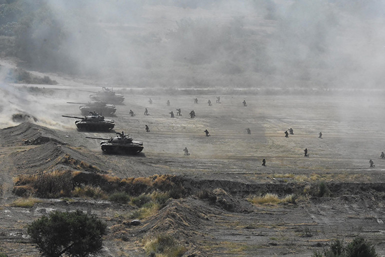 Son dakika... İzmirde nefes kesen Efes-2022 Tatbikatı Cumhurbaşkanı Erdoğan da katılıyor