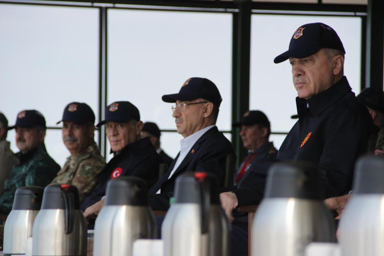 Son dakika... İzmirde nefes kesen Efes-2022 Tatbikatı Cumhurbaşkanı Erdoğan da katılıyor