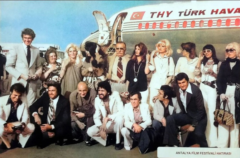 Cem Yılmazdan İffetin Cemili Faruk Pekere destek