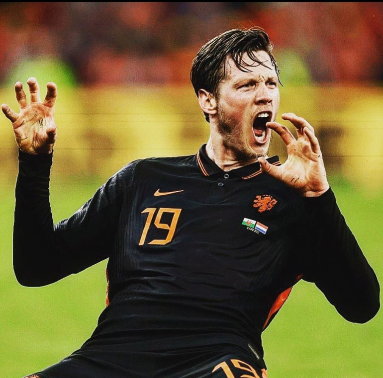 Beşiktaş ile Fenerbahçenin ilgilendiği Weghorst ile Burnleyden takım arkadaşı Connor Roberts arasında ilginç diyalog