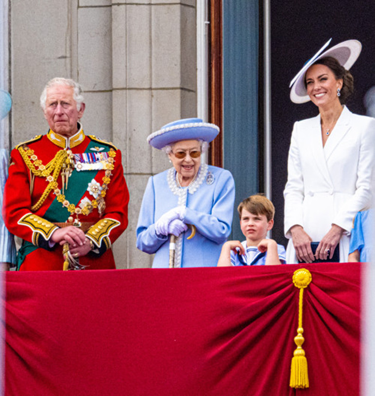 Kraliçe 2. Elizabeth, halkı üzülmesin diye etkinliklere katılmamış