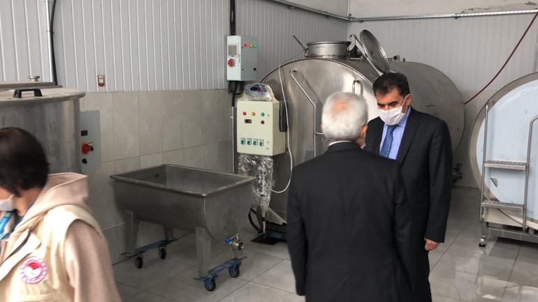 Süt kazanında banyo görüntüsü tepki çekmişti Beraat eden Emre Sayar cezaevinde kaldığı 6 gün için tazminat kazandı