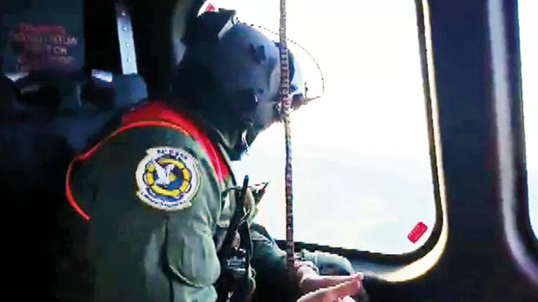 Son dakika... İtalyada düşen helikopterin yeri bulundu Kazadan kurtulan yok... 7 yolcunun cansız bedenine ulaşıldı