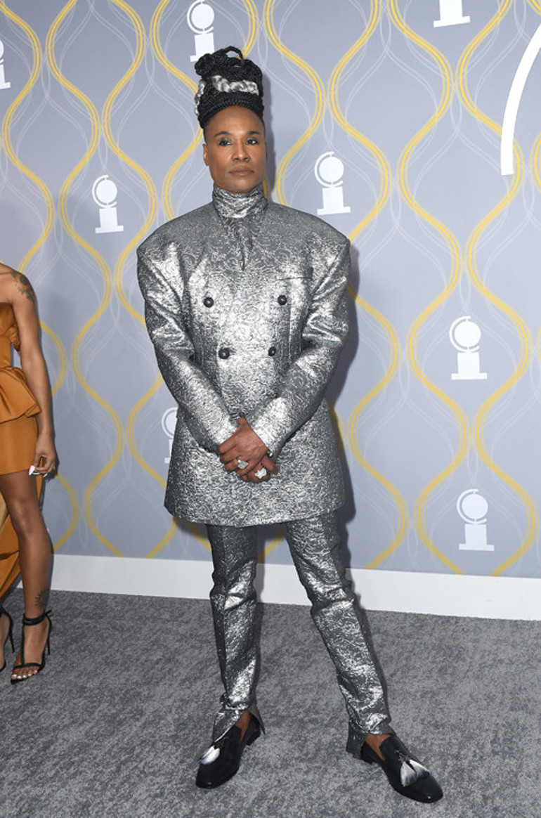 Efsane şarkıcının çocukları ödül gecesinde: Babaları onları böyle göremedi