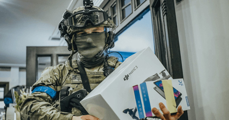 Ukrayna’dan sıra dışı gelir elde etme yöntemi… Rus silahlarının enkazını hatıra olarak satıyorlar