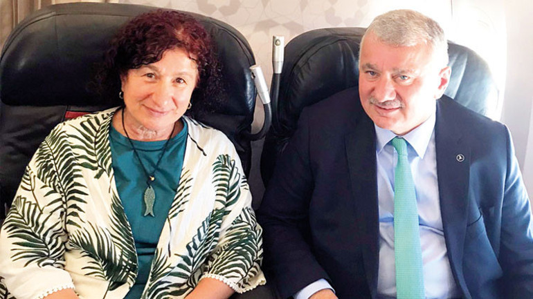 ‘Dünya emeklerken biz koşuyoruz’