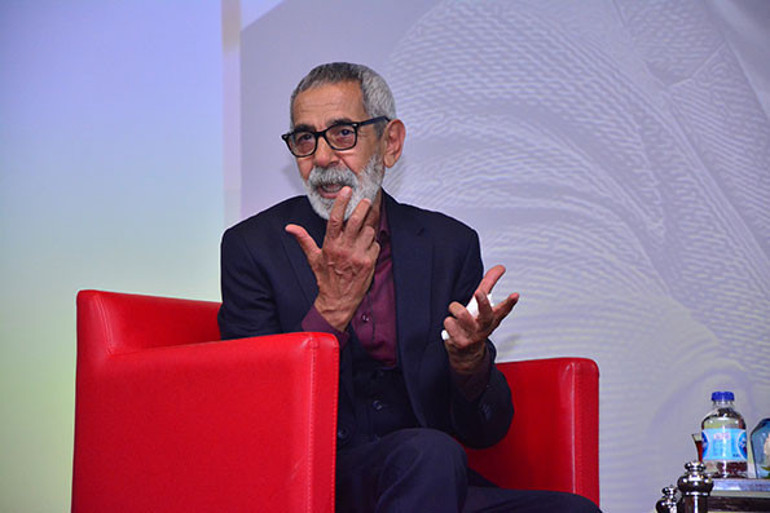 Sanatını çocuklara ve mahkumlara adadı