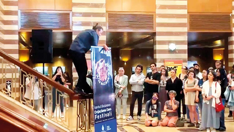 Deniz Baykal’dan Aytun Çıray’a