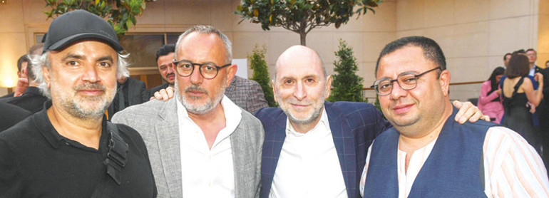 Kelebek Yazı partisi ünlüler geçidi