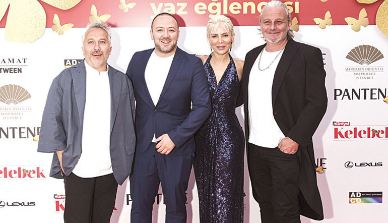 Kelebek Yazı partisi ünlüler geçidi