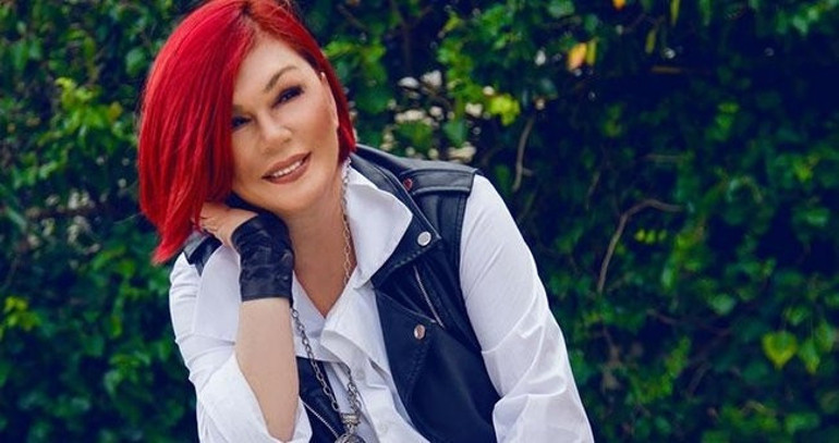 Eşinin soyadını sildirmek için mahkemeye başvurmuştu... Seda Sayandan ilk açıklama