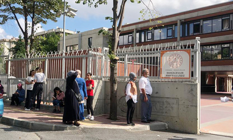 YKSnin 2inci oturumu sona erdi Sorular kolay mıydı zor muydu... Öğrenciler soruları yorumladı