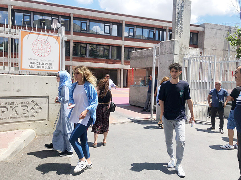 YKSnin 2inci oturumu sona erdi Sorular kolay mıydı zor muydu... Öğrenciler soruları yorumladı