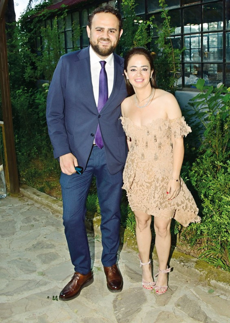 Okan Turan ile Katre Yırtıcı rüya gibi bir törenle evlendi