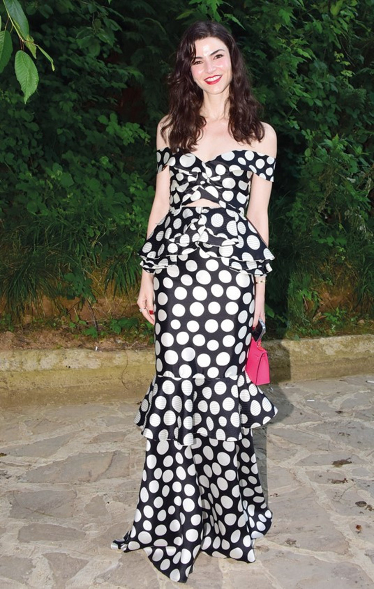 Okan Turan ile Katre Yırtıcı rüya gibi bir törenle evlendi