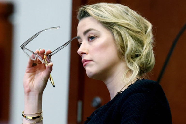 Amber Heard, beş kuruşu olmadığını kanıtlamak için bunu da yaptı
