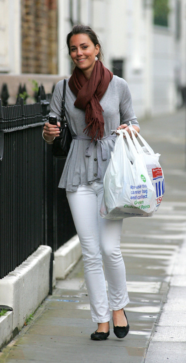 Katein sırrı Giyen her kadın güzellik abidesine dönüşebilir