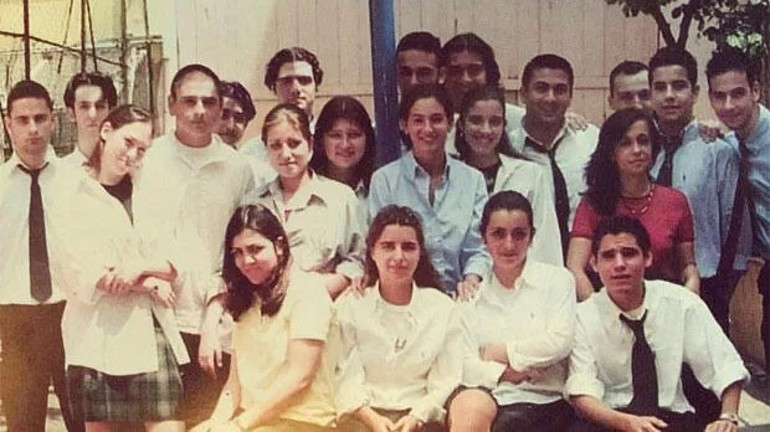 Ünlü oyuncu kep attı