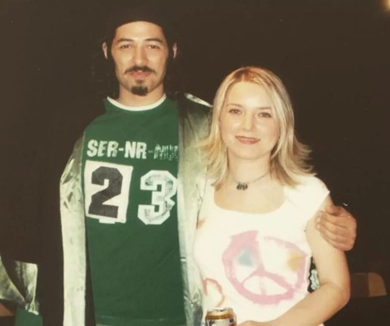 Ünlü oyuncu kep attı