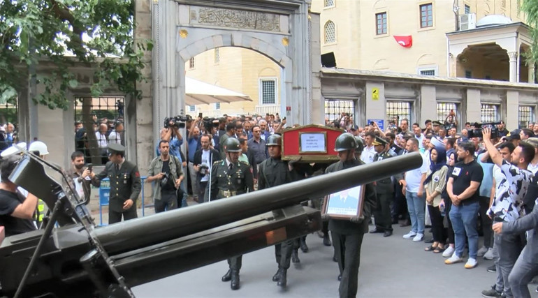 Şehit Uzman Çavuş Sercan Baş son yolculuğuna uğurlandı