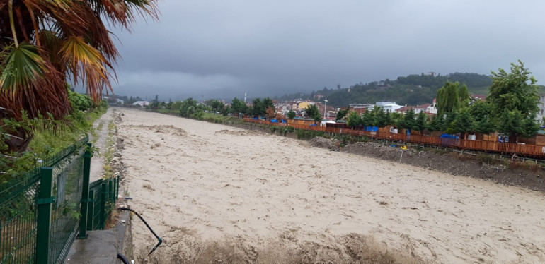Zonguldak, Bartın, Kastamonu, Karabük ve Sinopta kuvvetli yağış Bakan Soylu: Daha büyük bir felaket olabilirdi