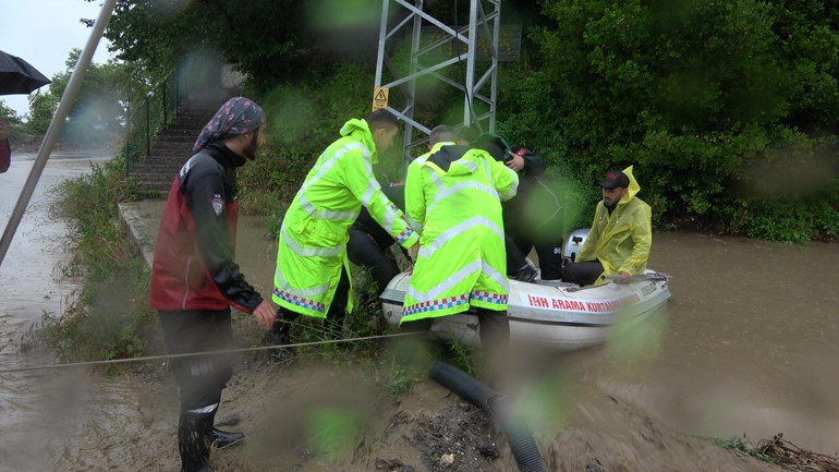 Zonguldak, Bartın, Kastamonu, Karabük ve Sinopta kuvvetli yağış Bakan Soylu: Daha büyük bir felaket olabilirdi
