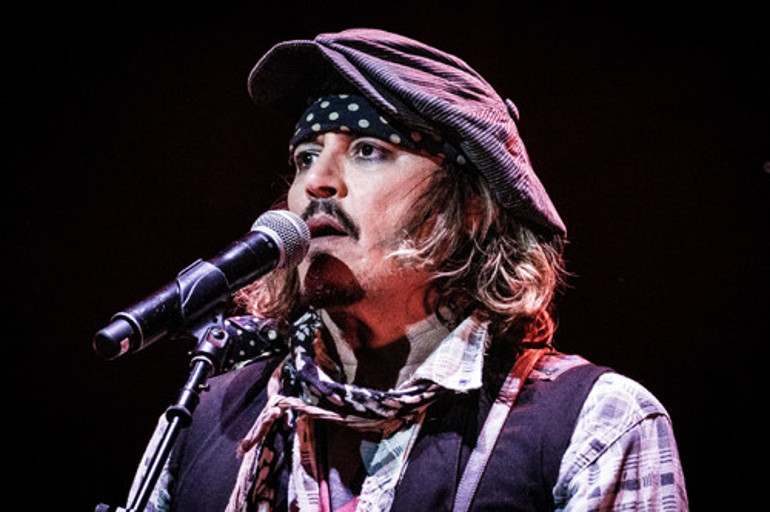 Davayı kazanmıştı: Johnny Deppe bir mutlu haber daha