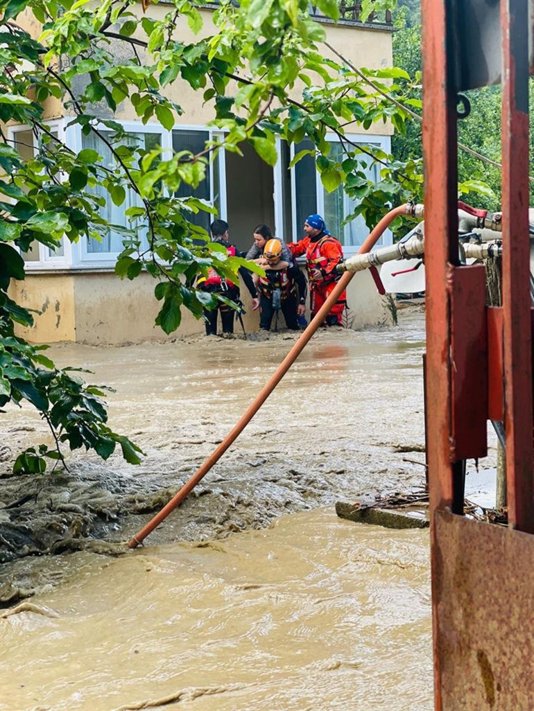 Zonguldak, Bartın, Kastamonu, Karabük ve Sinopta kuvvetli yağış Bakan Soylu: Daha büyük bir felaket olabilirdi