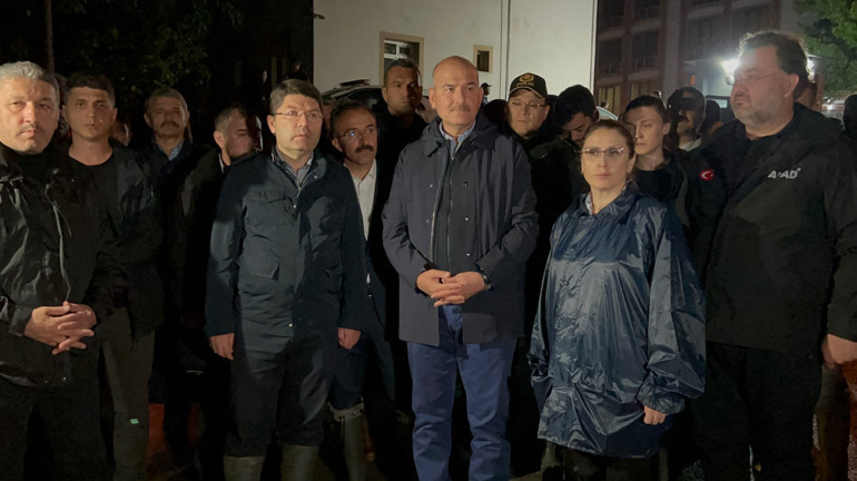 Zonguldak, Bartın, Kastamonu, Karabük ve Sinopta kuvvetli yağış Bakan Soylu: Daha büyük bir felaket olabilirdi