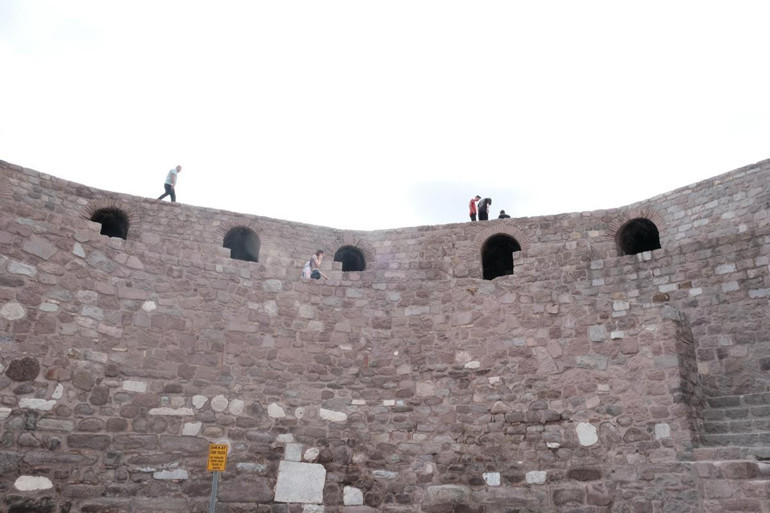 Çocuklara kötü örnek