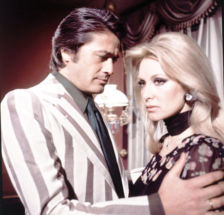 Biz seni çok sevdik