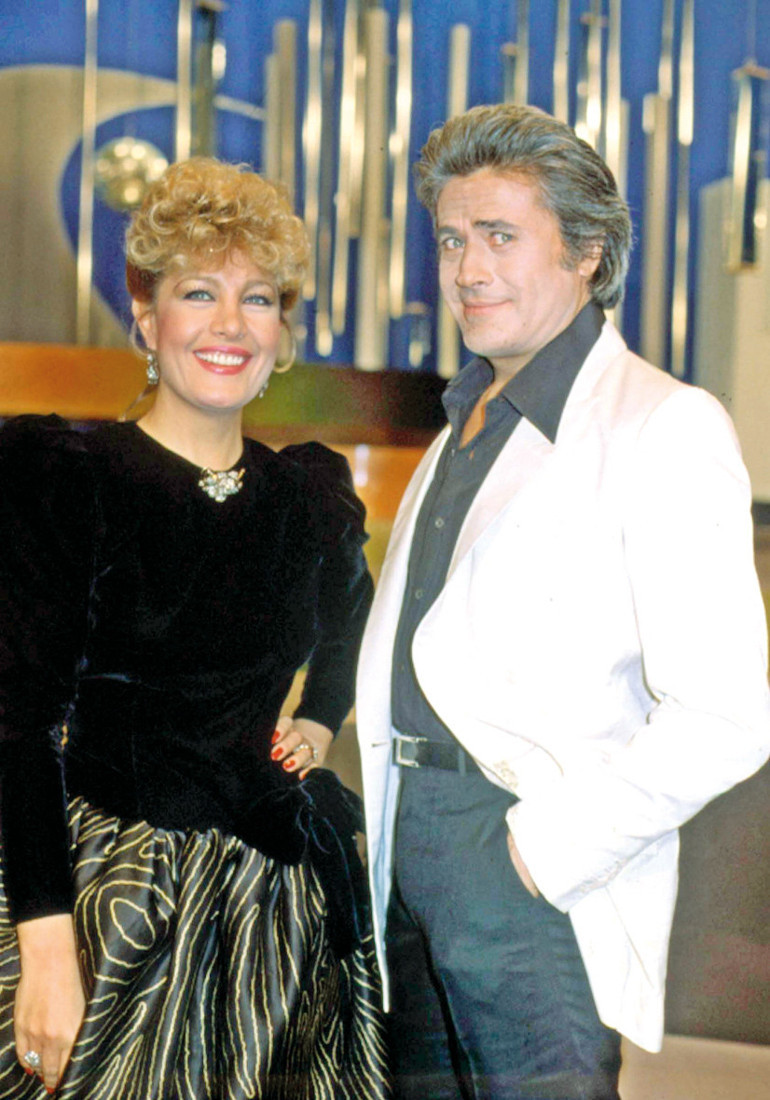 Biz seni çok sevdik