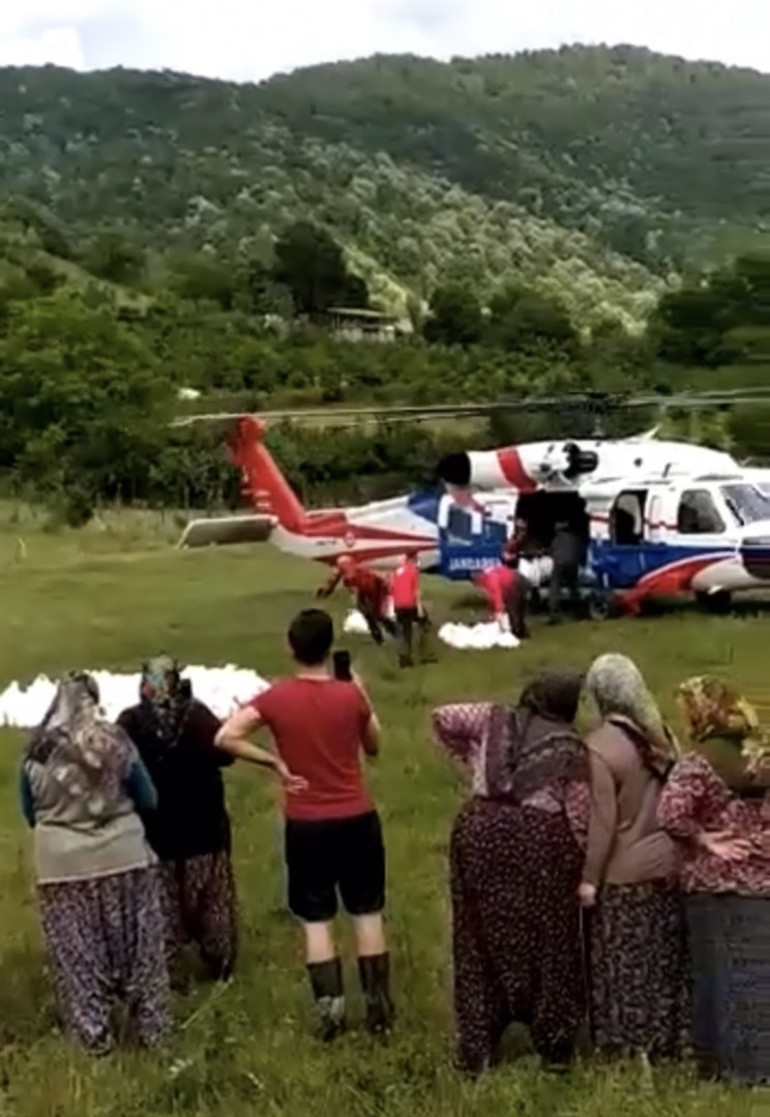 Bartın’da sel suları çekildi, temizlik başladı