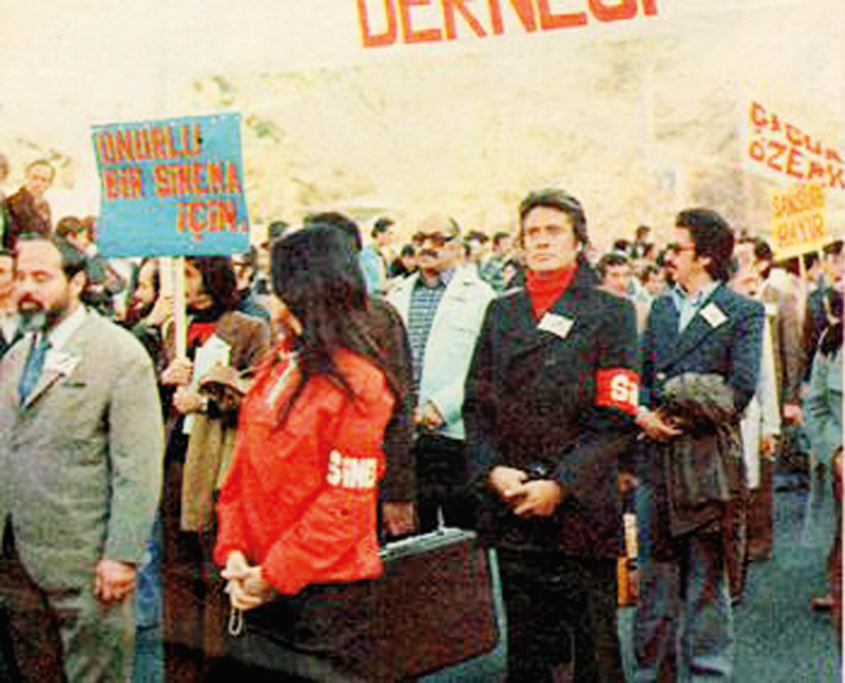 Cüneyt Arkın’ın hayatından çarpıcı kesitler
