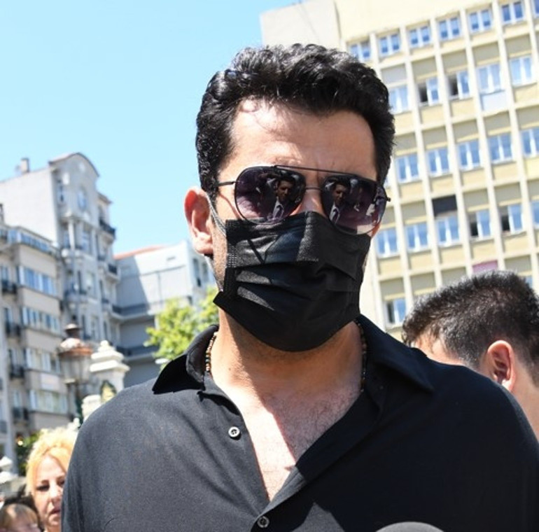 Türkan Şoraydan Cüneyt Arkına veda... Gözyaşlarına boğuldu