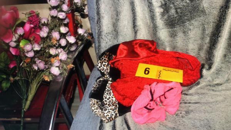 İlişki vaadiyle erkekleri kandırıp, iç çamaşırlı video çektiler 5 kişi gözaltında