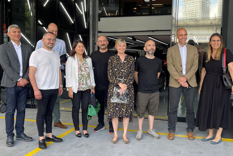 Zinedine Zidane yeni imajı için Türkiye’yi seçti... İstanbulda saç ektirdi